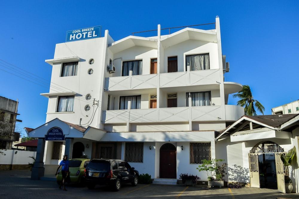 Cool Breeze Hotel Mombasa Exterior foto